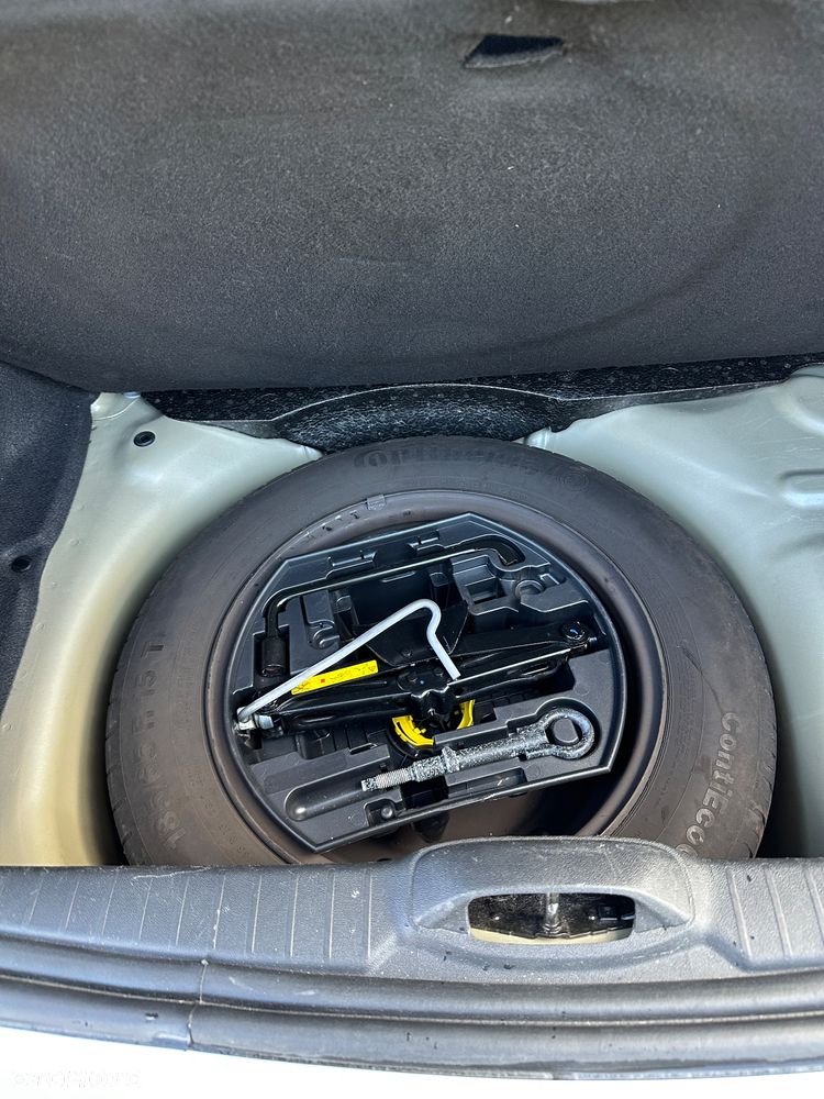 Peugeot 208 82 PureTech Style - 13