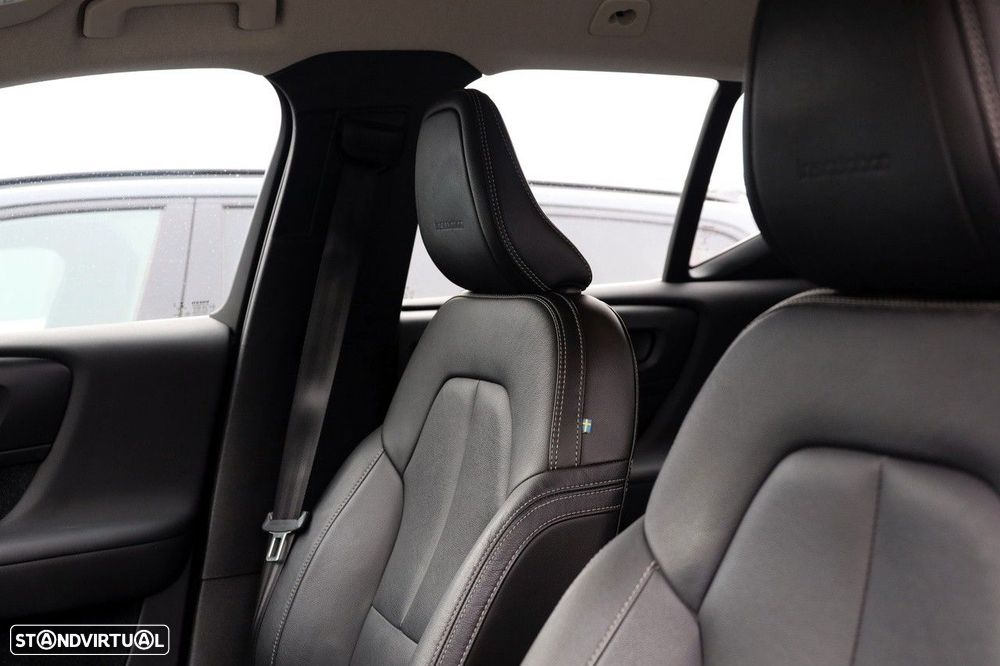 Volvo XC 40 2.0 D3 Inscription AWD Geartronic - 7