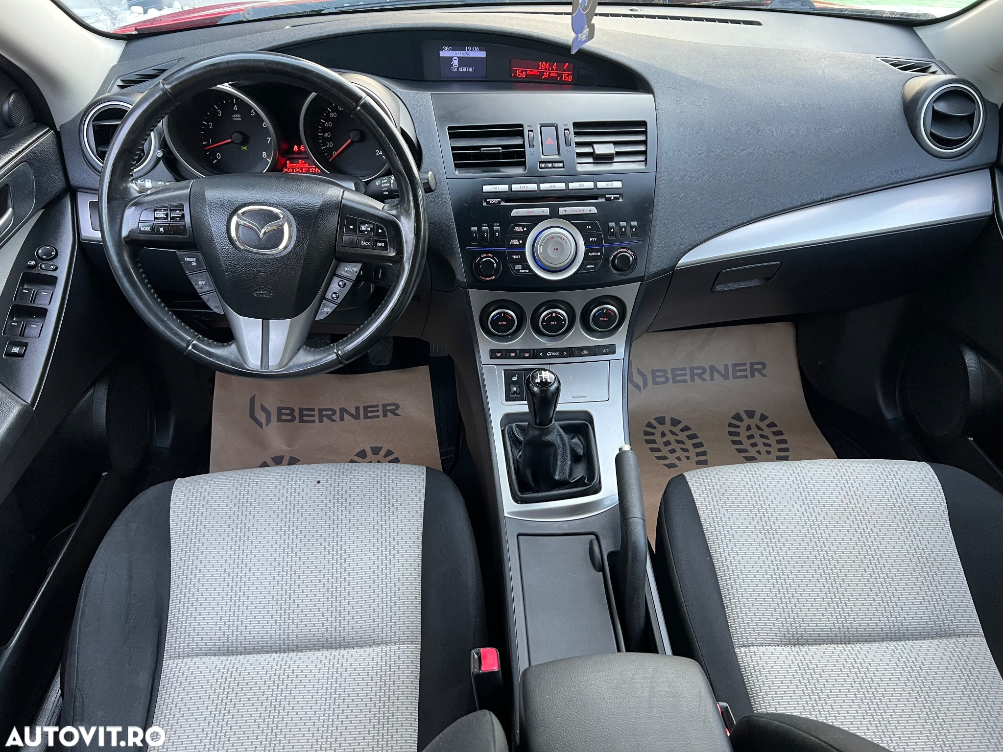 Mazda 3 1.6 MZR Edition - 12