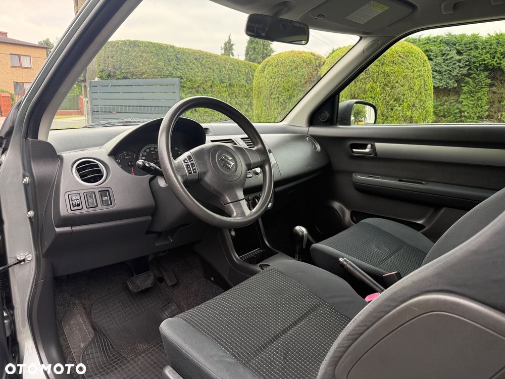 Suzuki Swift - 14