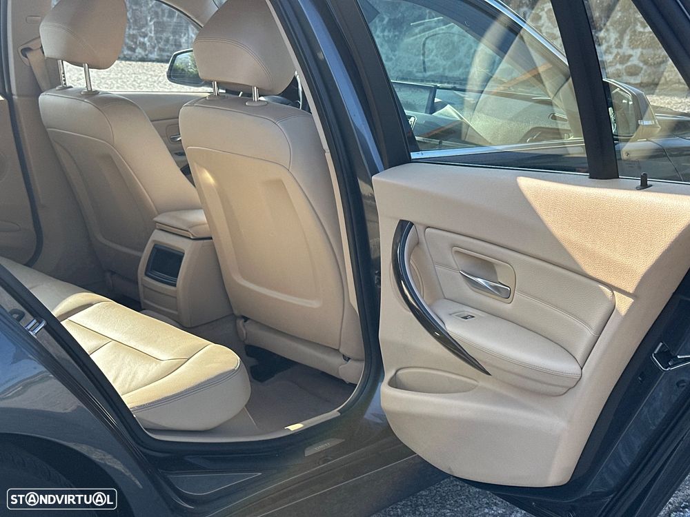 BMW 320 d Auto Line Luxury - 38