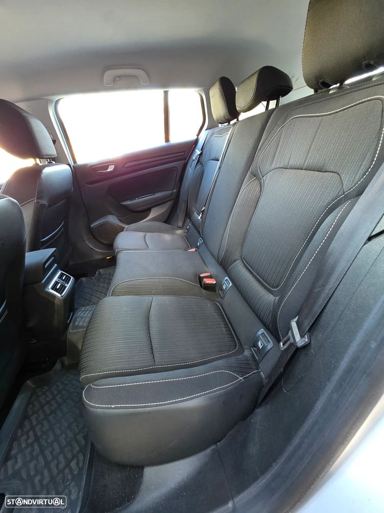 Renault Mégane Sport Tourer ENERGY dCi 110 EDC BUSINESS - 11