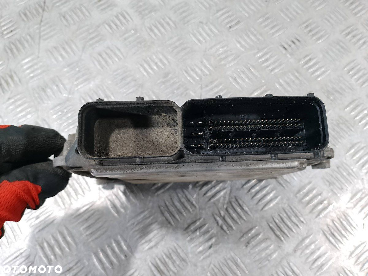 KOMPUTER, STEROWNIK KIA CEE'D I 0261S05604 1.4 16V - 4