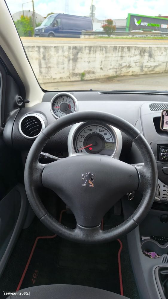 Peugeot 107 1.0 Sportium - 11