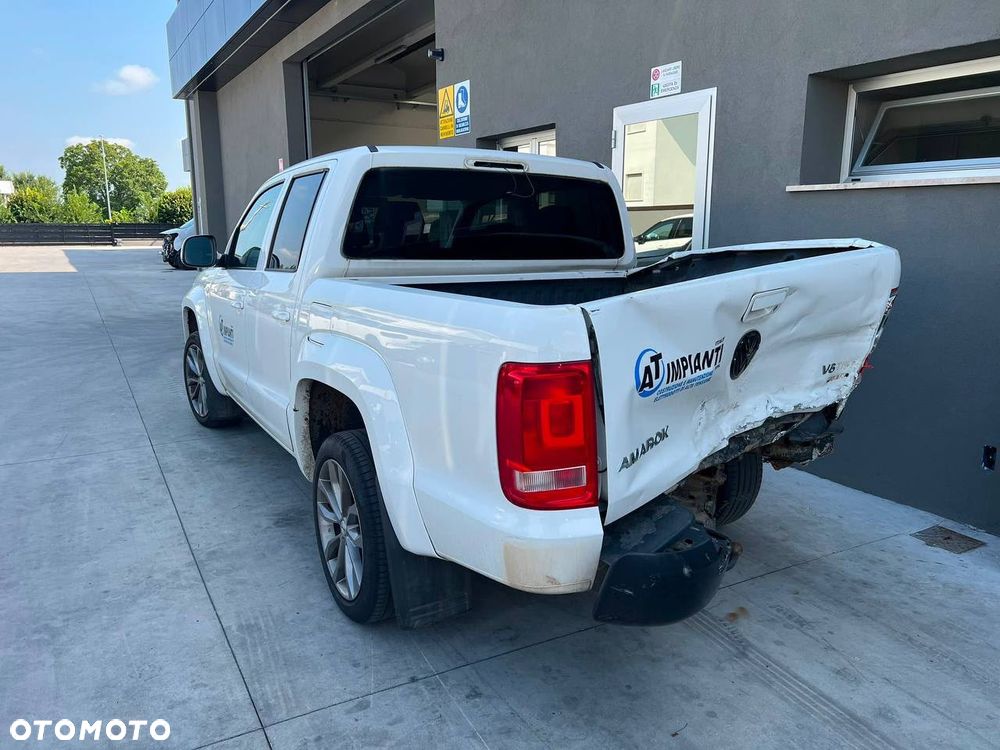 Volkswagen Amarok 3.0 V6 TDi 4MOTION Highline - 4