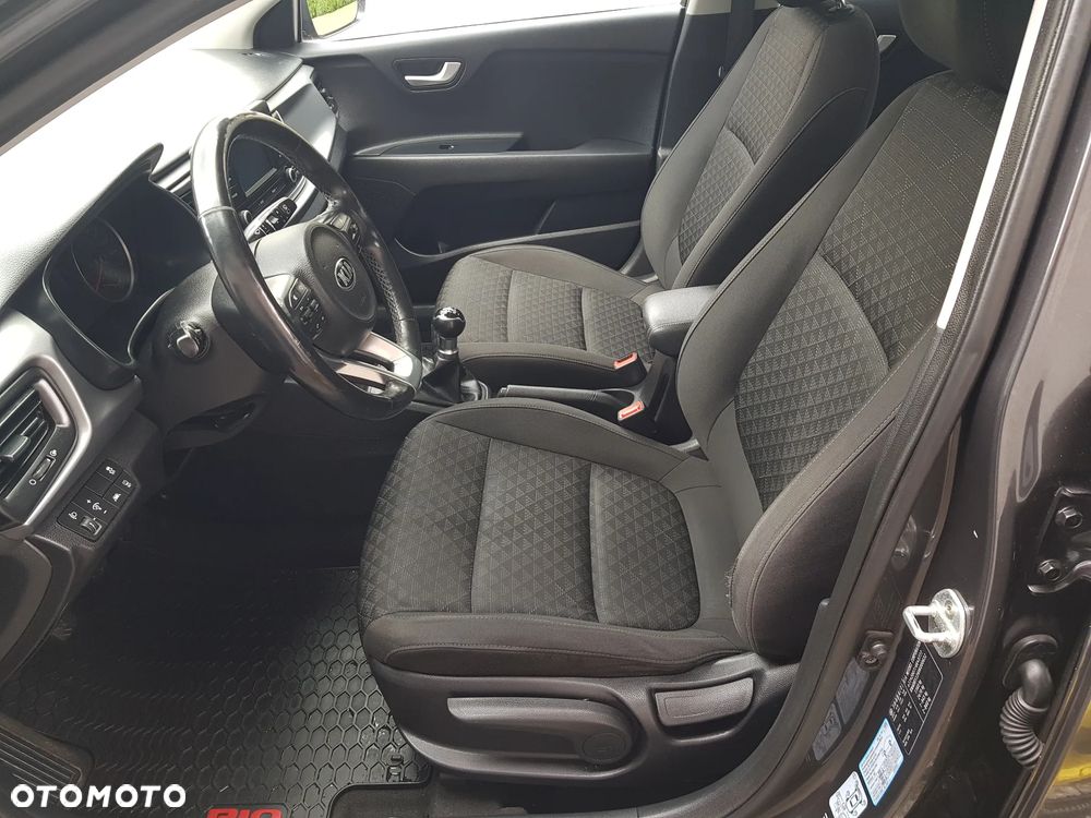 Kia Rio - 15