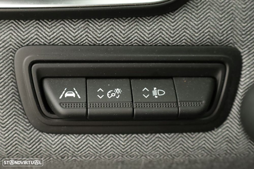 Renault Clio 1.0 TCe Techno - 19