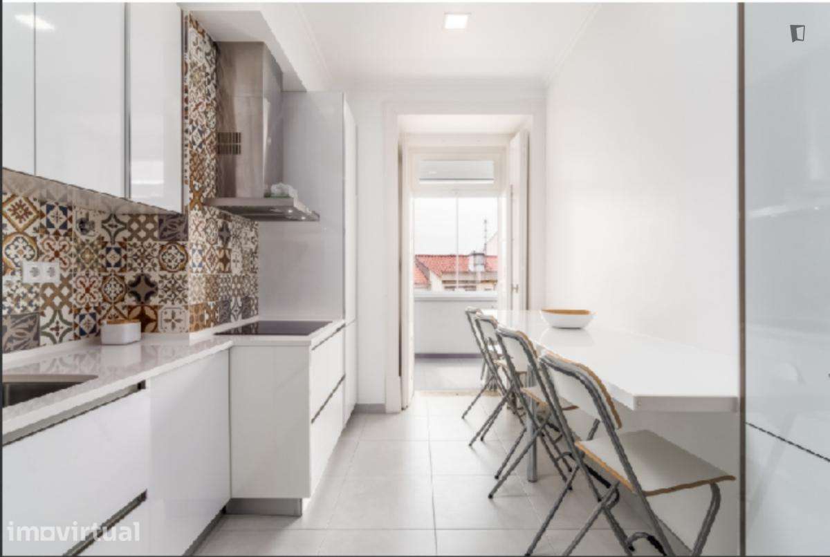 Quarto - localizado em Arroios Lisbon - Grande imagem: 4/13
