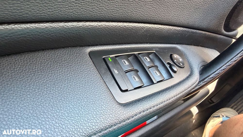 BMW Seria 1 116i - 27
