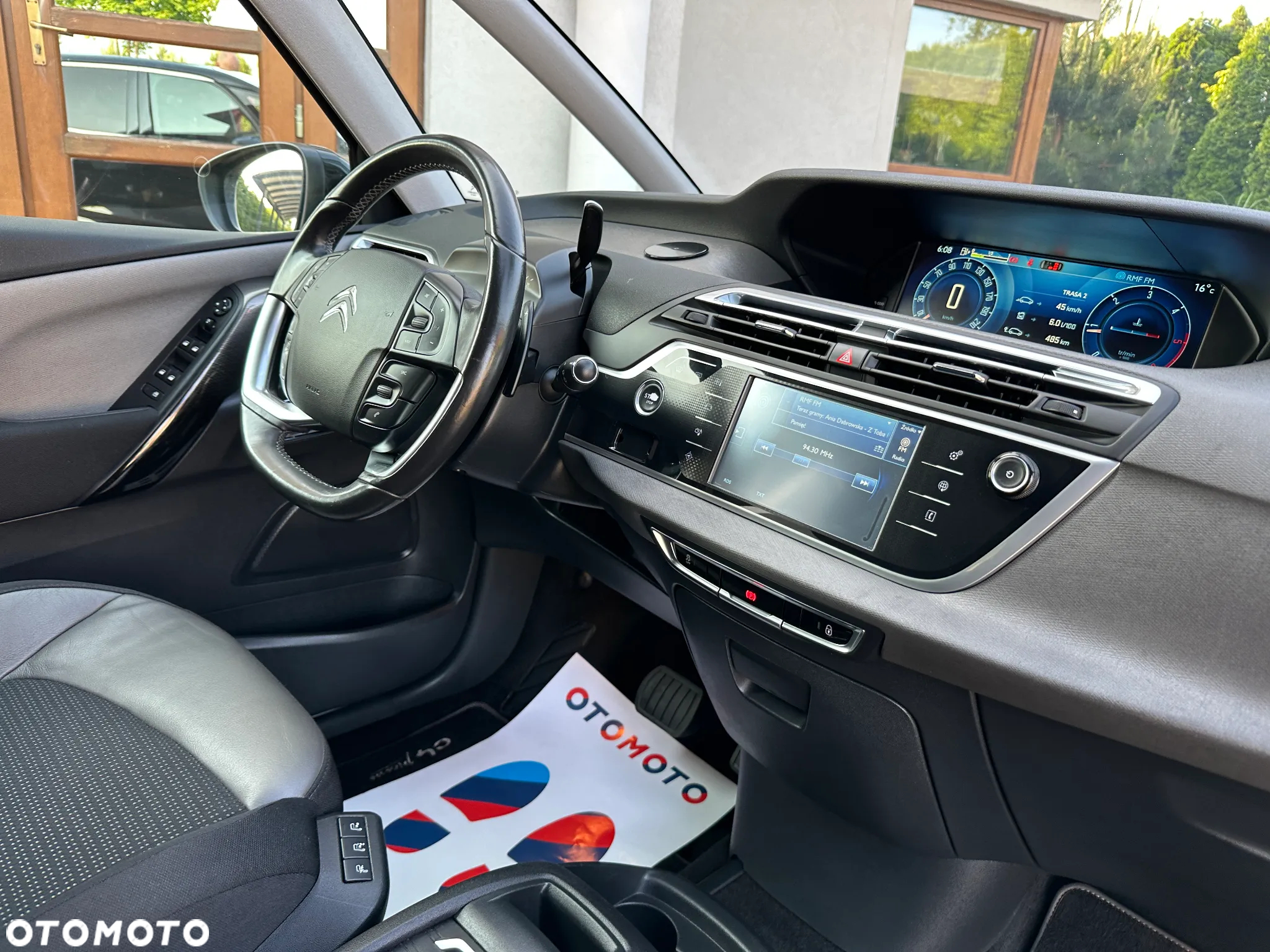 Citroën C4 Picasso e-HDi 115 ETG6 Exclusive - 25