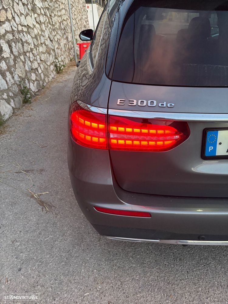 Mercedes-Benz E 300 de 9G-TRONIC AMG Line - 20