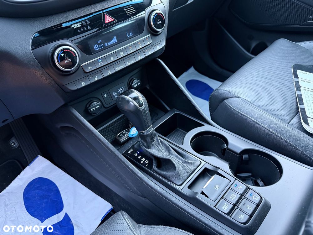 Hyundai Tucson blue 1.6 CRDi 2WD DCT Premium - 39