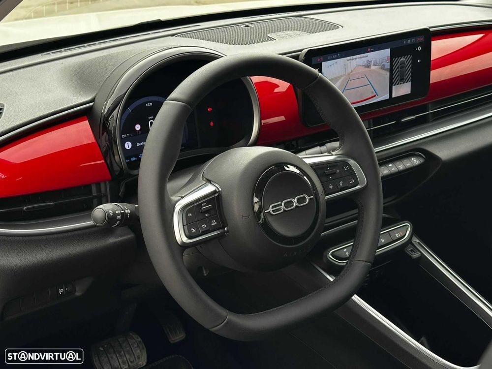 Fiat 600e 54 kWh La Prima - 11