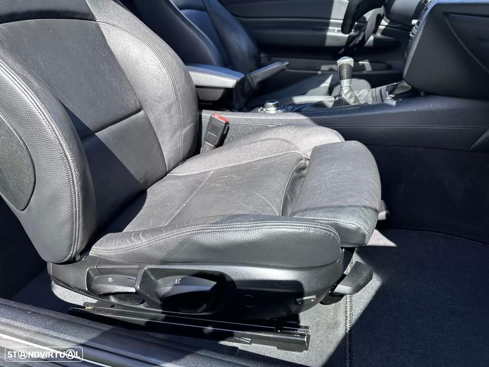 BMW 120 d Limited Edition Lifestyle c/ M Sport Pack - 58