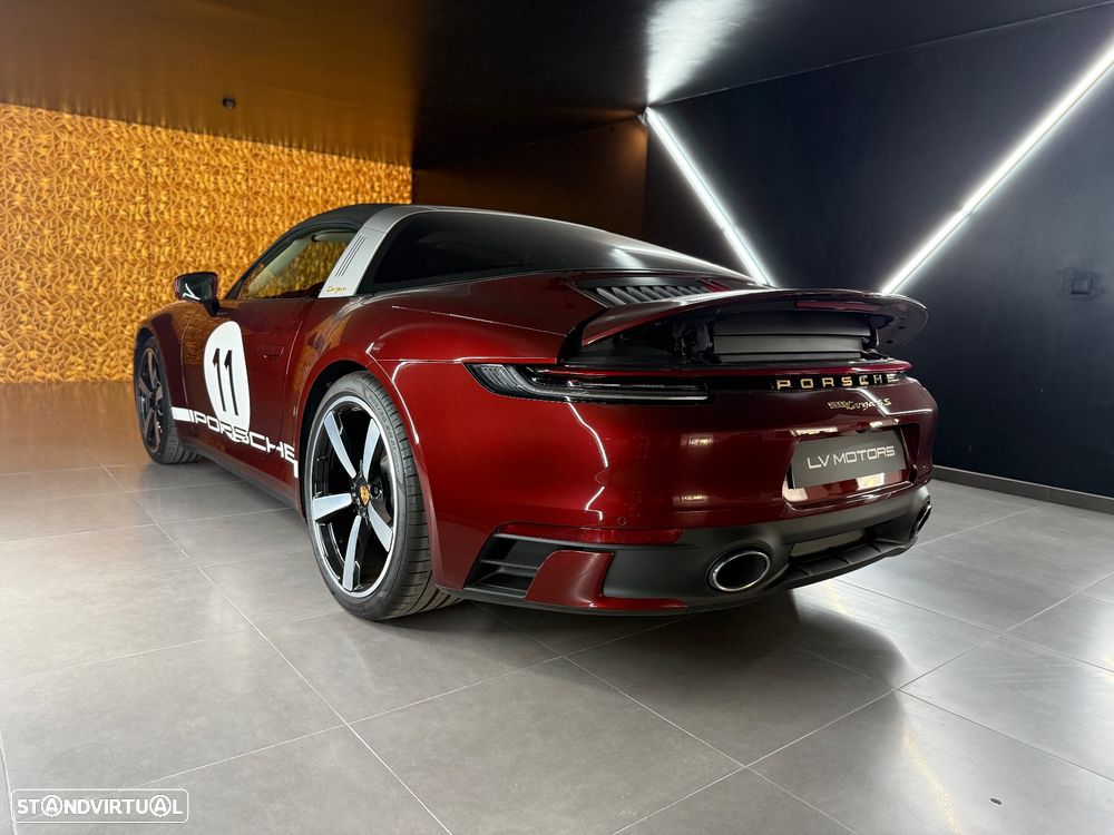 Porsche 911 (992) Targa 4S Heritage Design - 14