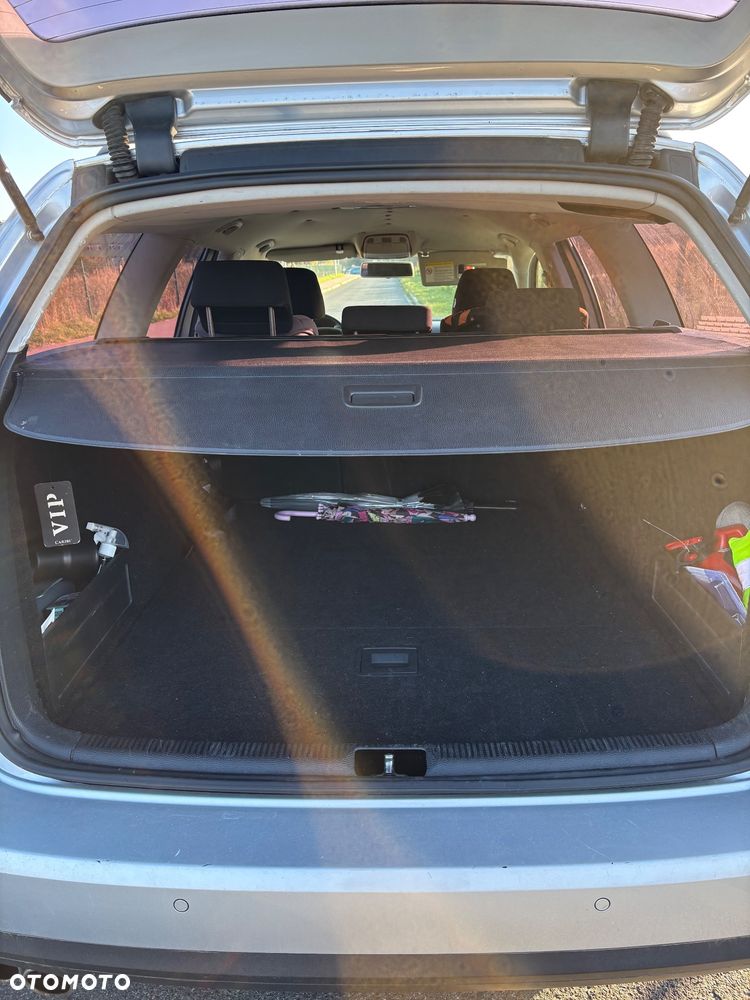 Volkswagen Passat - 11