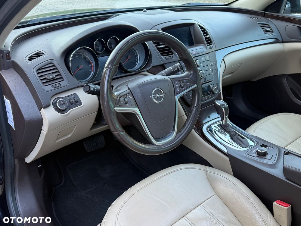 Opel Insignia 2.0 T Cosmo - 14