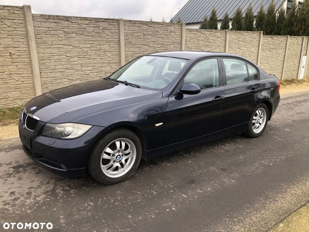 BMW Seria 3 320i - 1