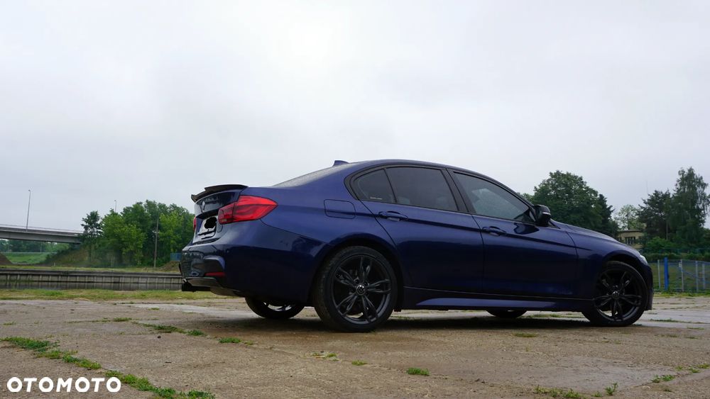 BMW Seria 3 328i - 3