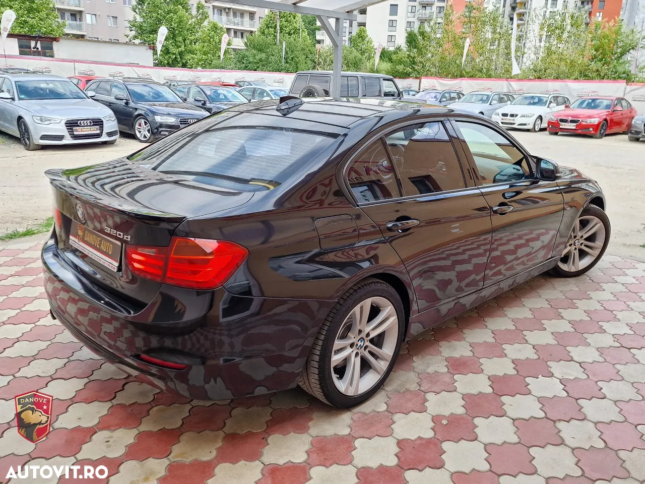 BMW Seria 3 320d Aut. Blue Performance Sport Line - 12