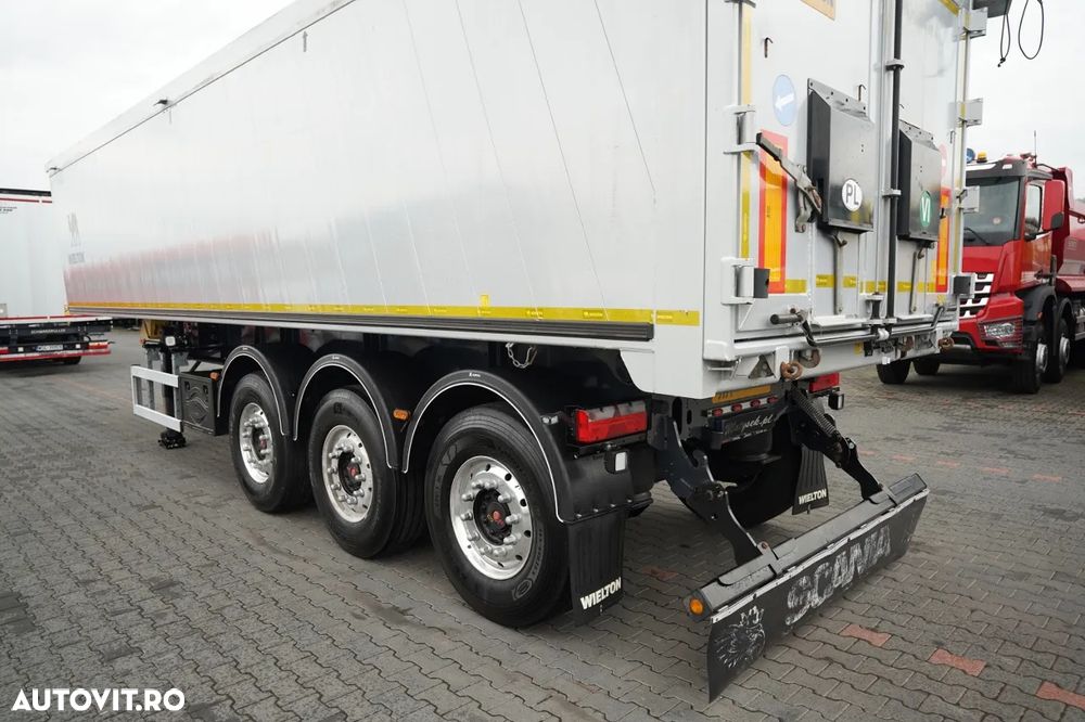 Wielton / SEMIREMORCĂ BASCULANTĂ - 46 m³ / ALUMINIU / AXĂ RIDICABILĂ / AXE SAF / GREUTATE: 6.130 KG / - 12