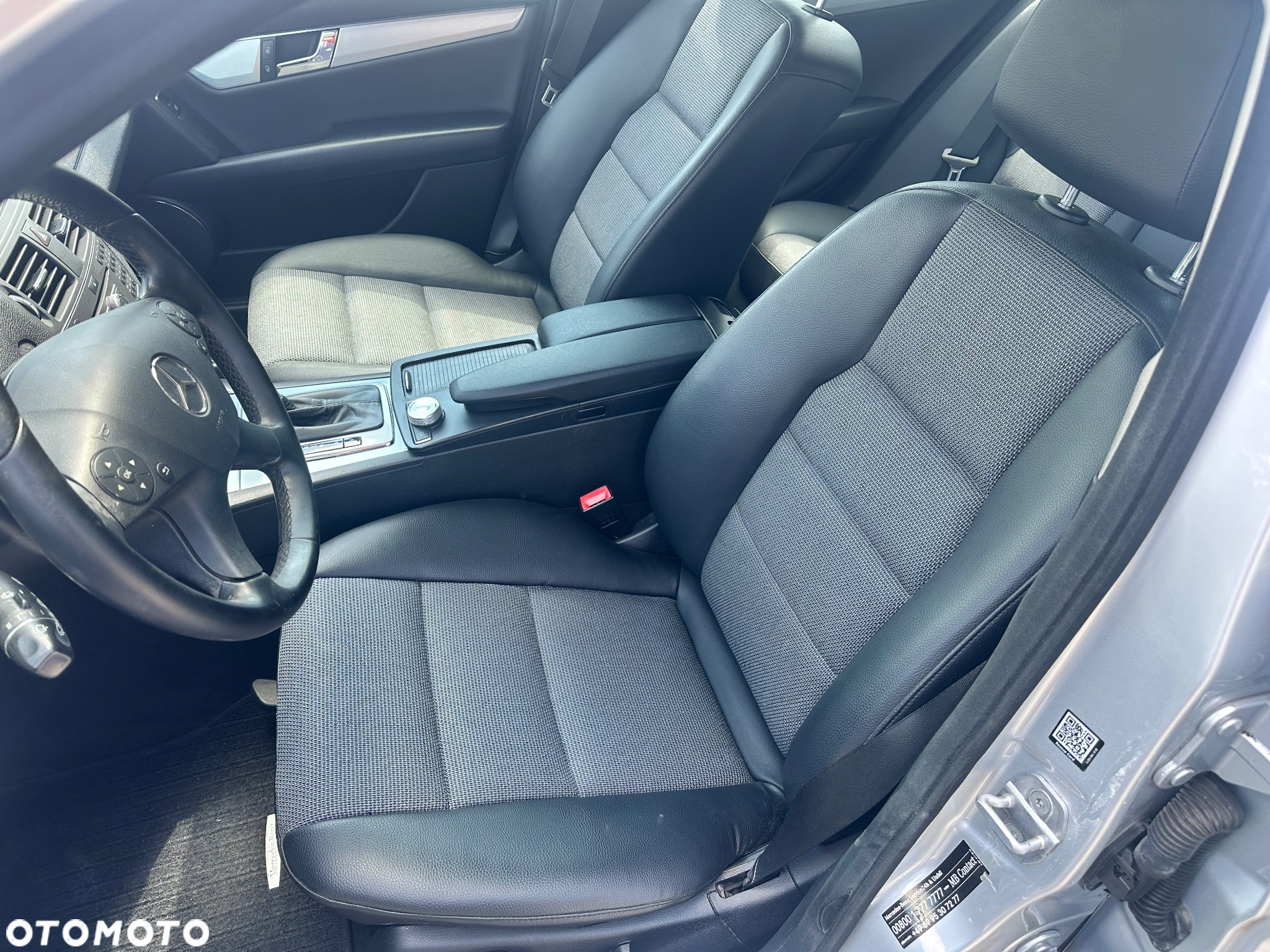 Mercedes-Benz Klasa C 180 T CGI Automatik BlueEFFICIENCY Avantgarde - 21