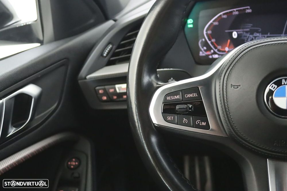 BMW 116 d Pack Desportivo M Auto - 9