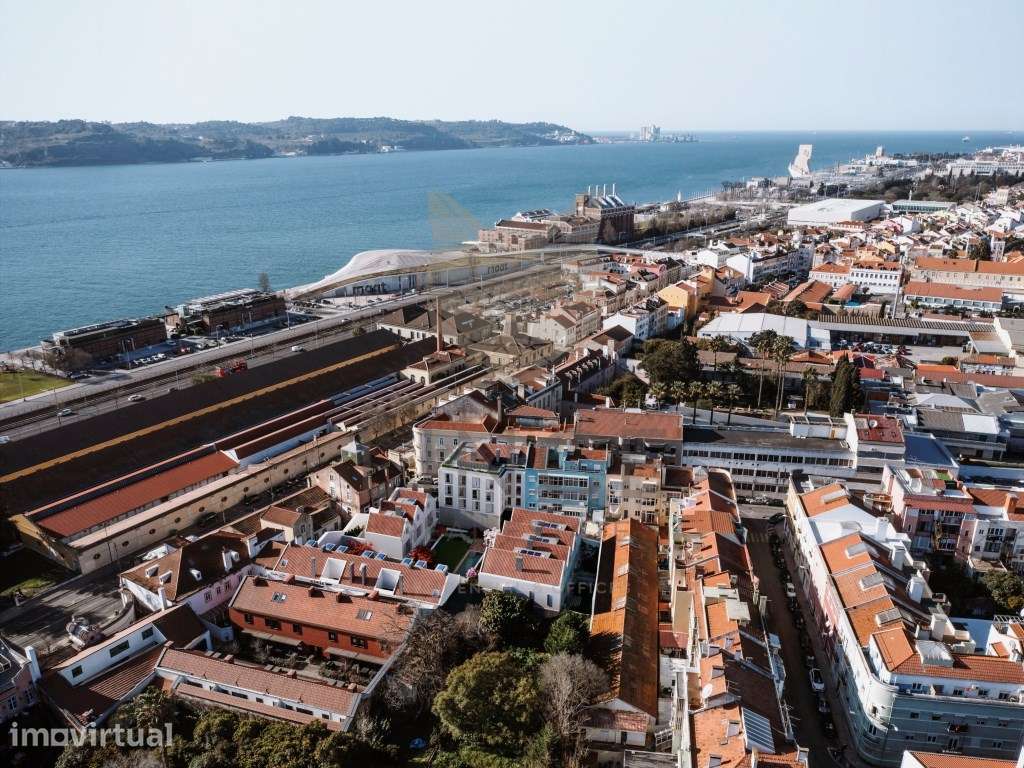 T4 Duplex no Condominio Privado Pateo da Cordoaria - Grande imagem: 4/23