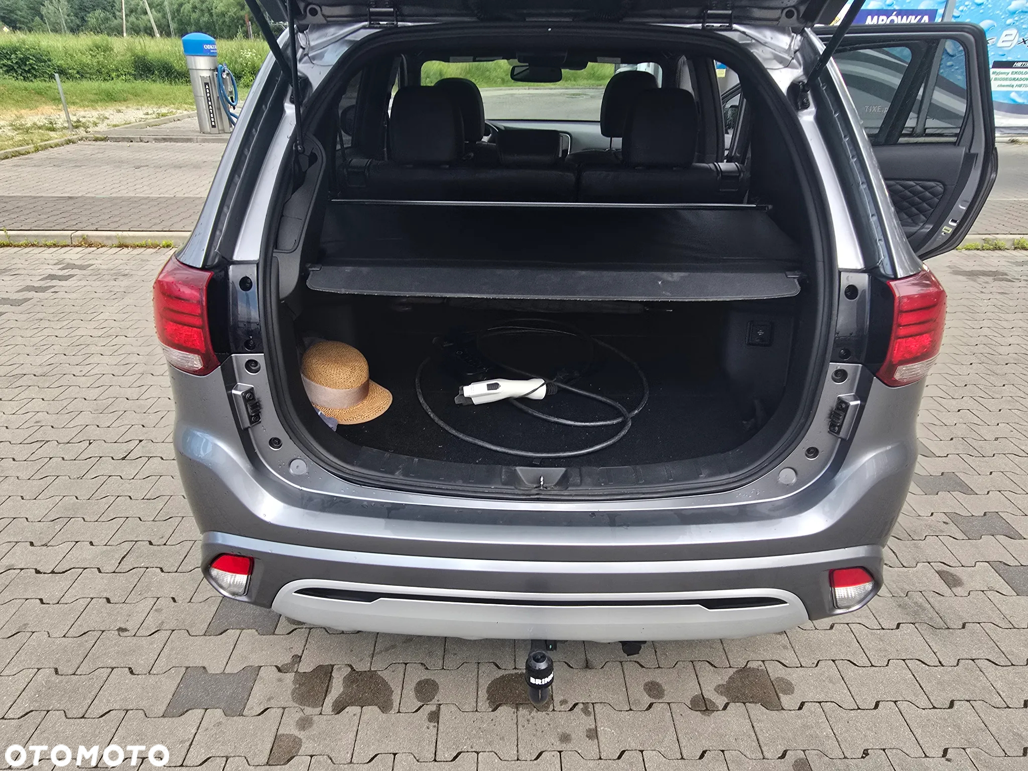 Mitsubishi Outlander 2.0 4WD Plug-In Hybrid Top - 10
