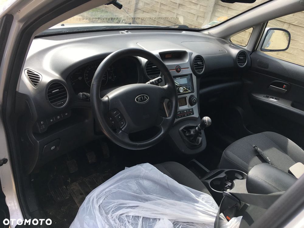 Kia Carens 2.0 CRDi Voyage 7os - 9