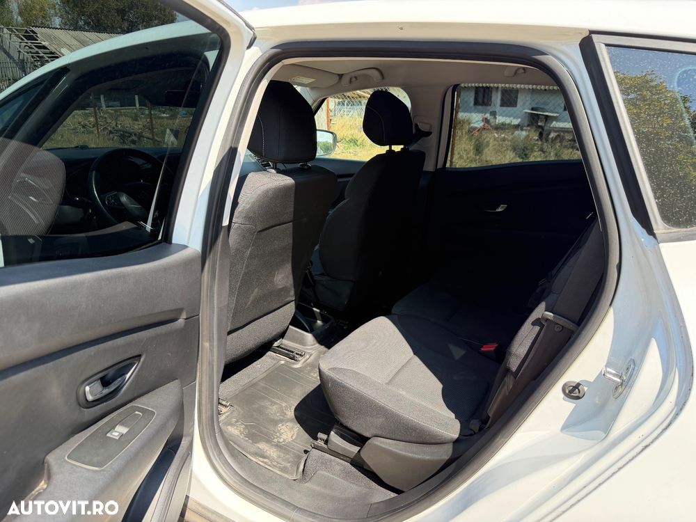 Renault Scenic - 12