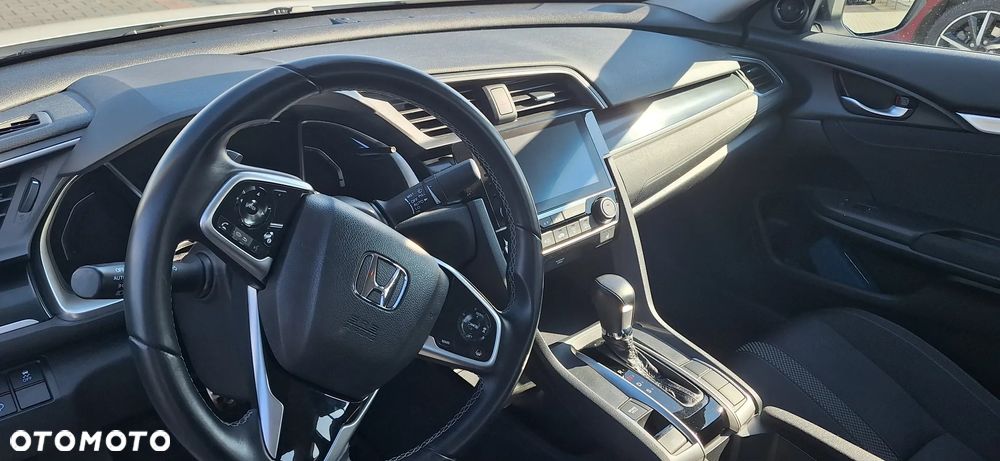 Honda Civic 1.5 T Elegance CVT - 4