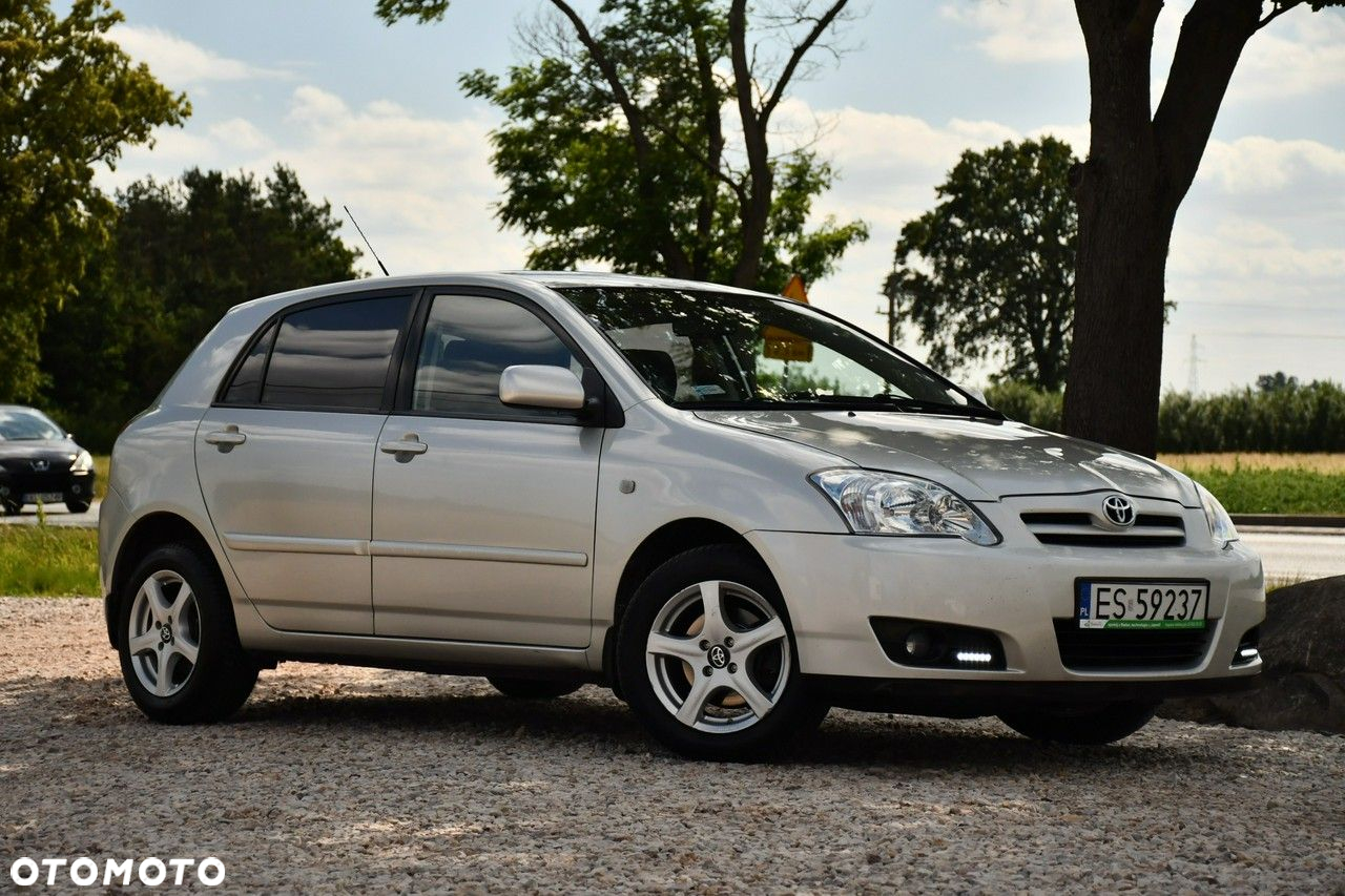 Toyota Corolla - 5