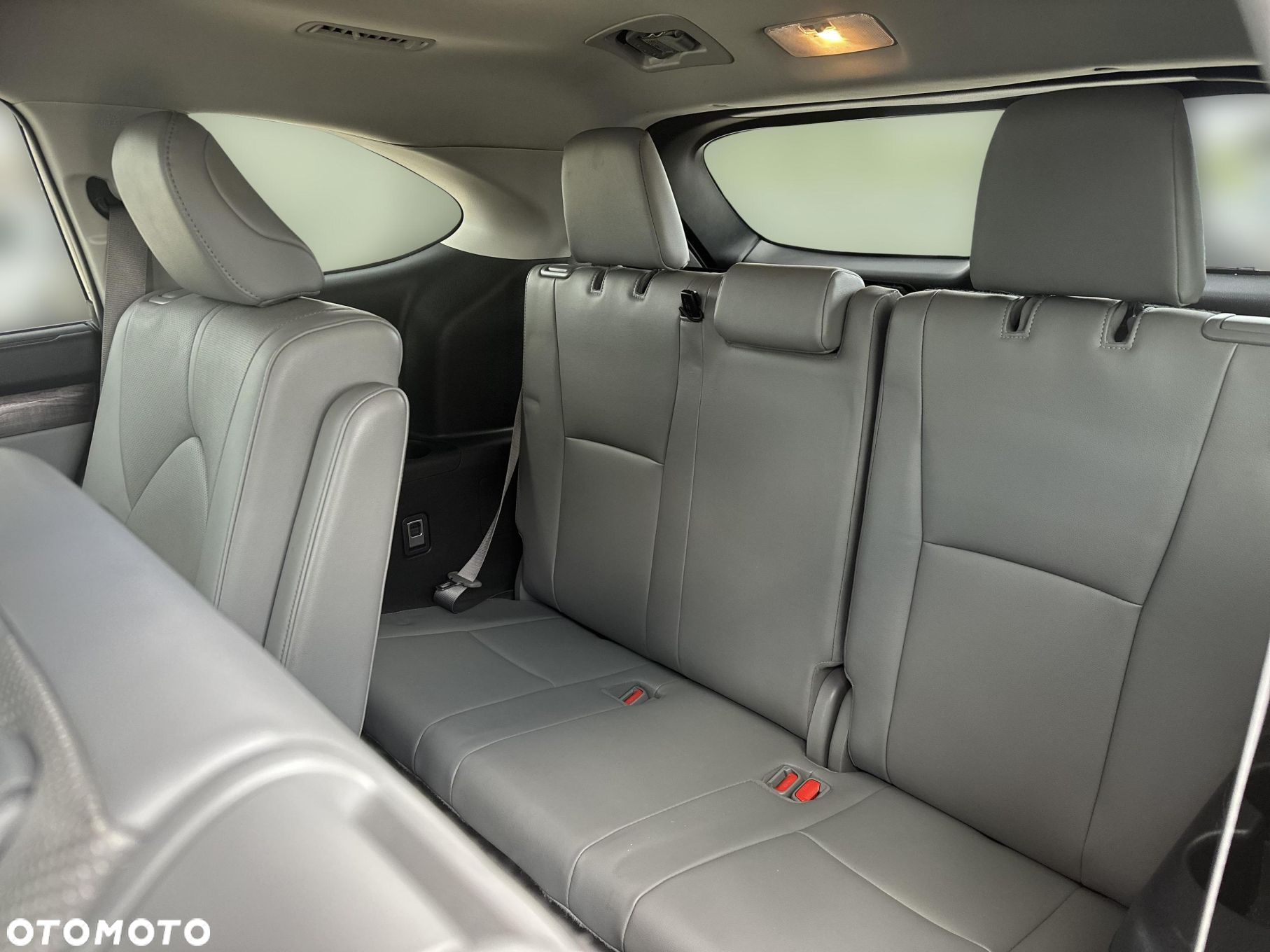 Toyota Highlander - 13