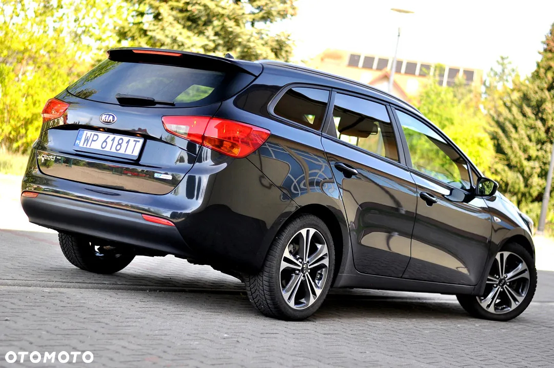 Kia Ceed 1.4 L Business Line Plus - 2