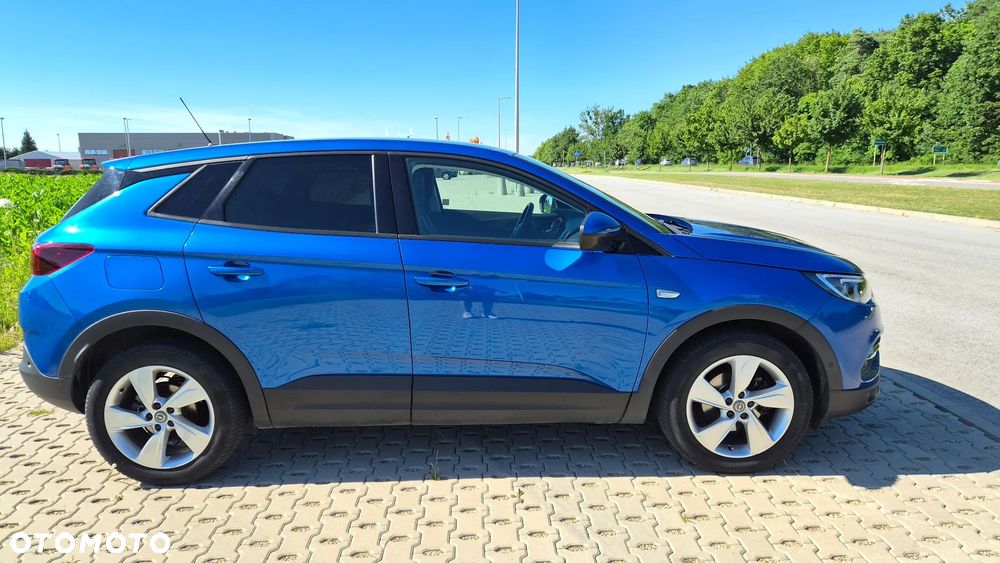 Opel Grandland X 1.2 T GPF Design&Tech S&S - 12
