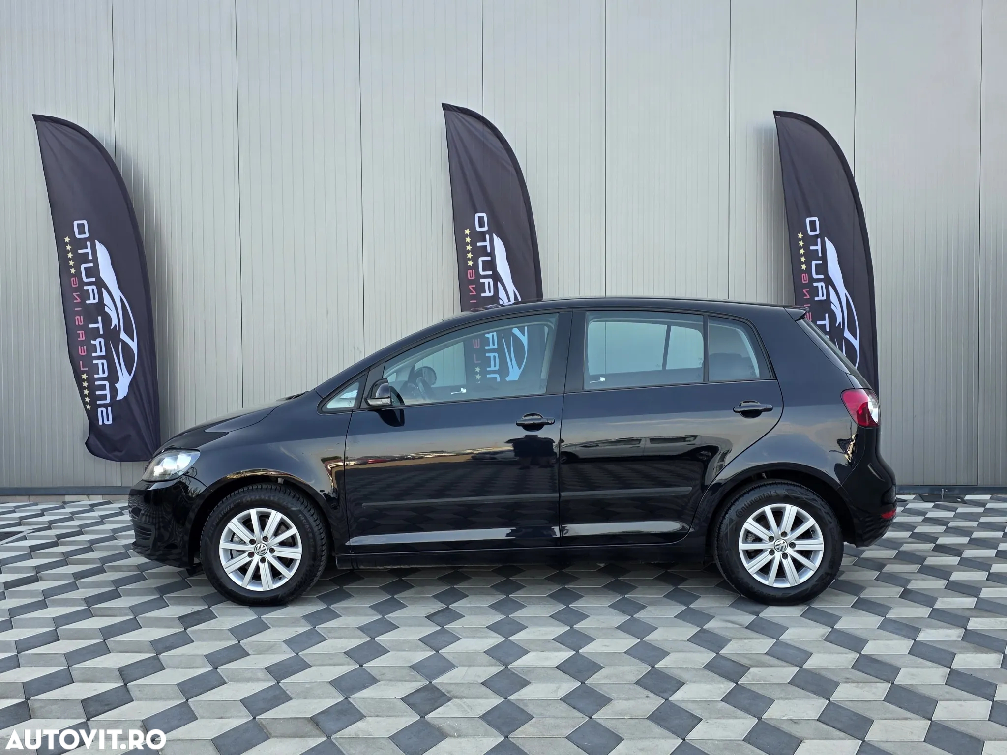 Volkswagen Golf Plus 1.6 TDI DPF BlueMotion Technology Comfortline - 16