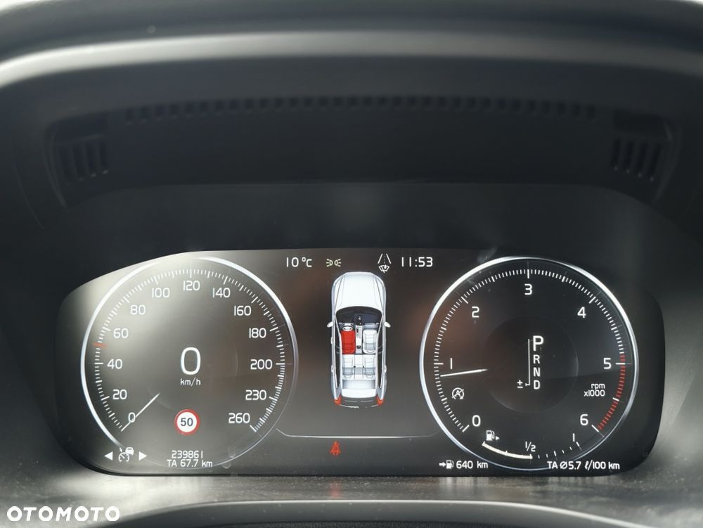 Volvo XC 60 - 10