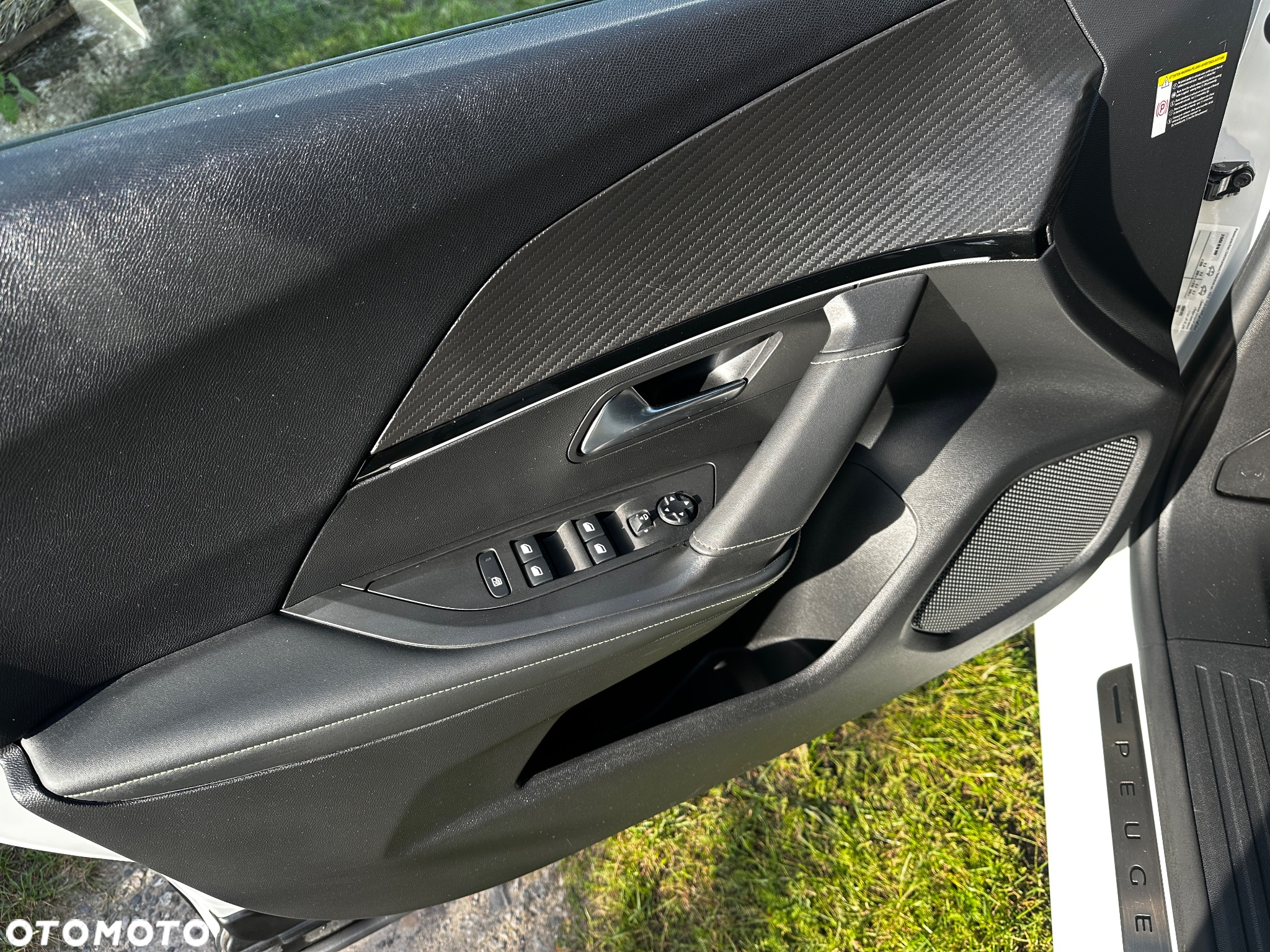 Peugeot 2008 1.2 PureTech GT Line S&S EAT8 - 15