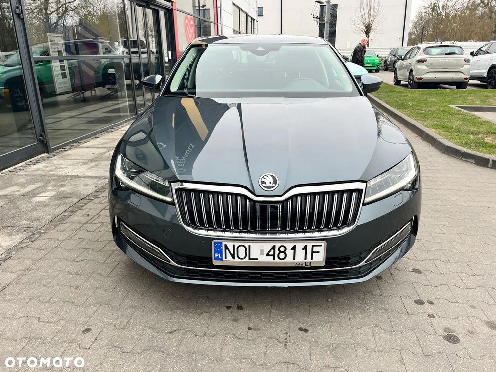 Skoda Superb 2.0 TDI SCR 4x4 Style DSG - 12