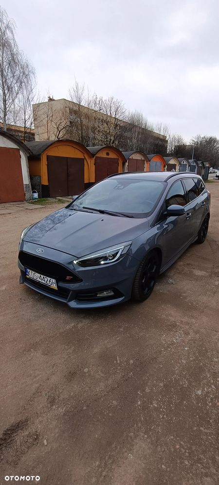 Ford Focus ST - 2