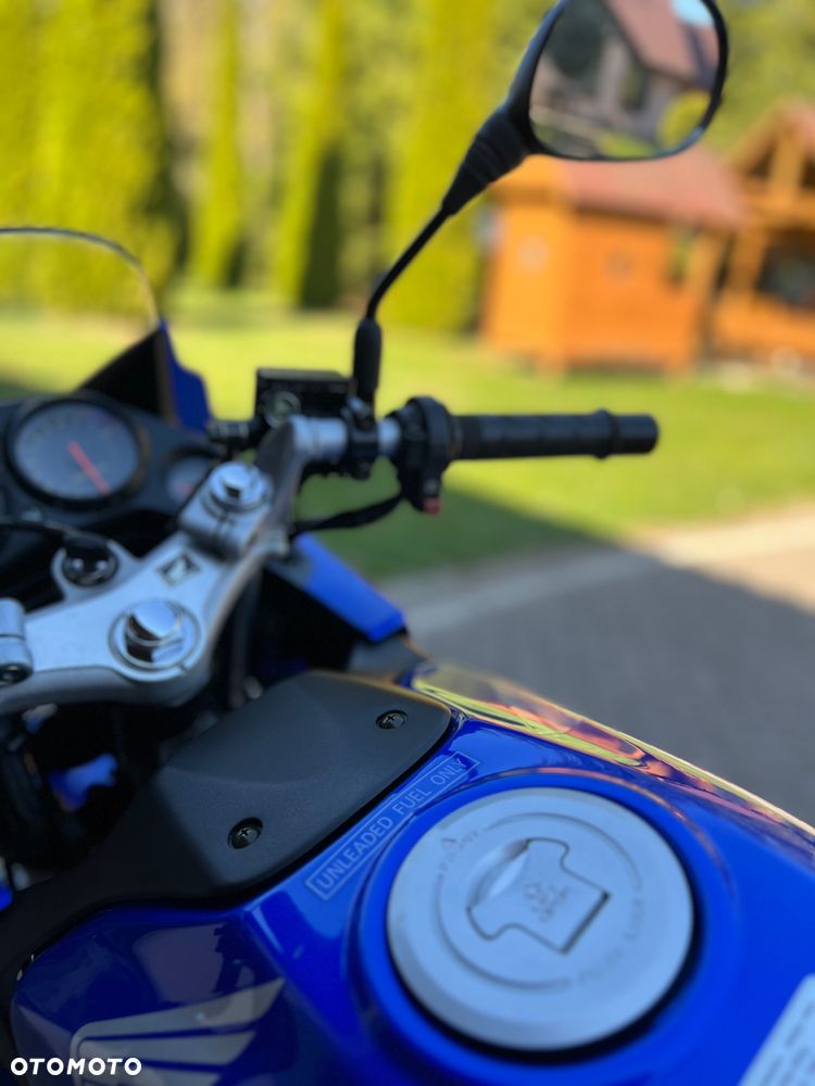 Honda CBR - 17