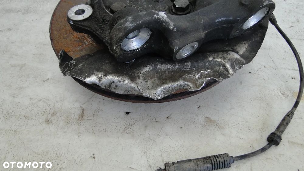 BMW 1 E87 E88 E81 PIASTA ZWROTNICA TARCZA LEWA PRZÓD PRZEDNIA 2.0D - 3