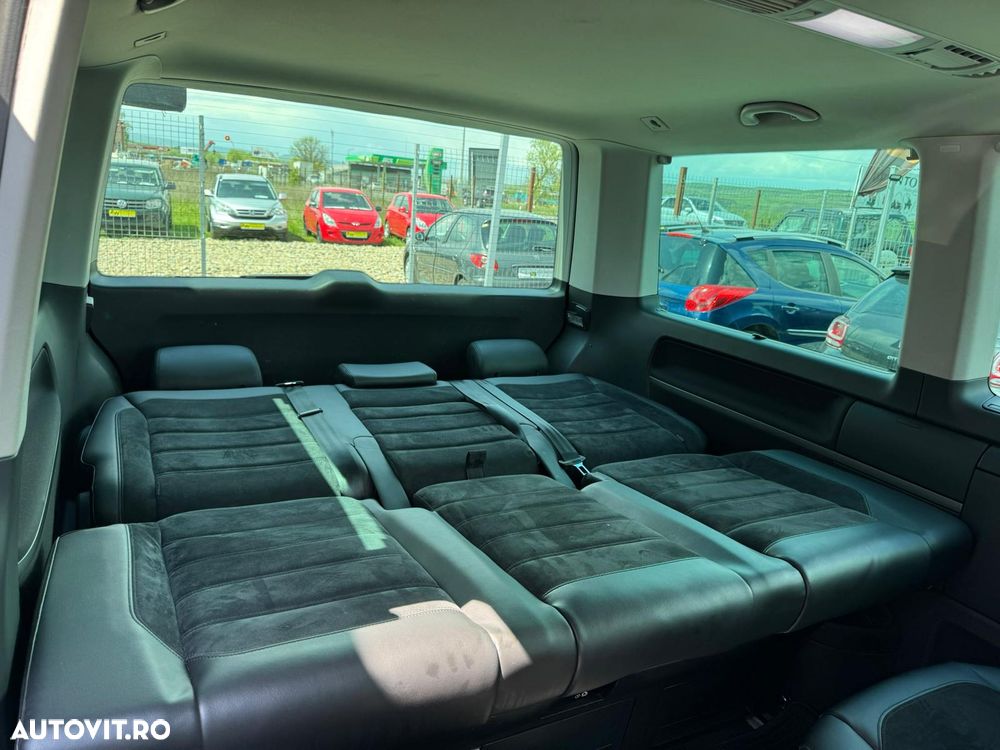 Volkswagen Multivan - 32
