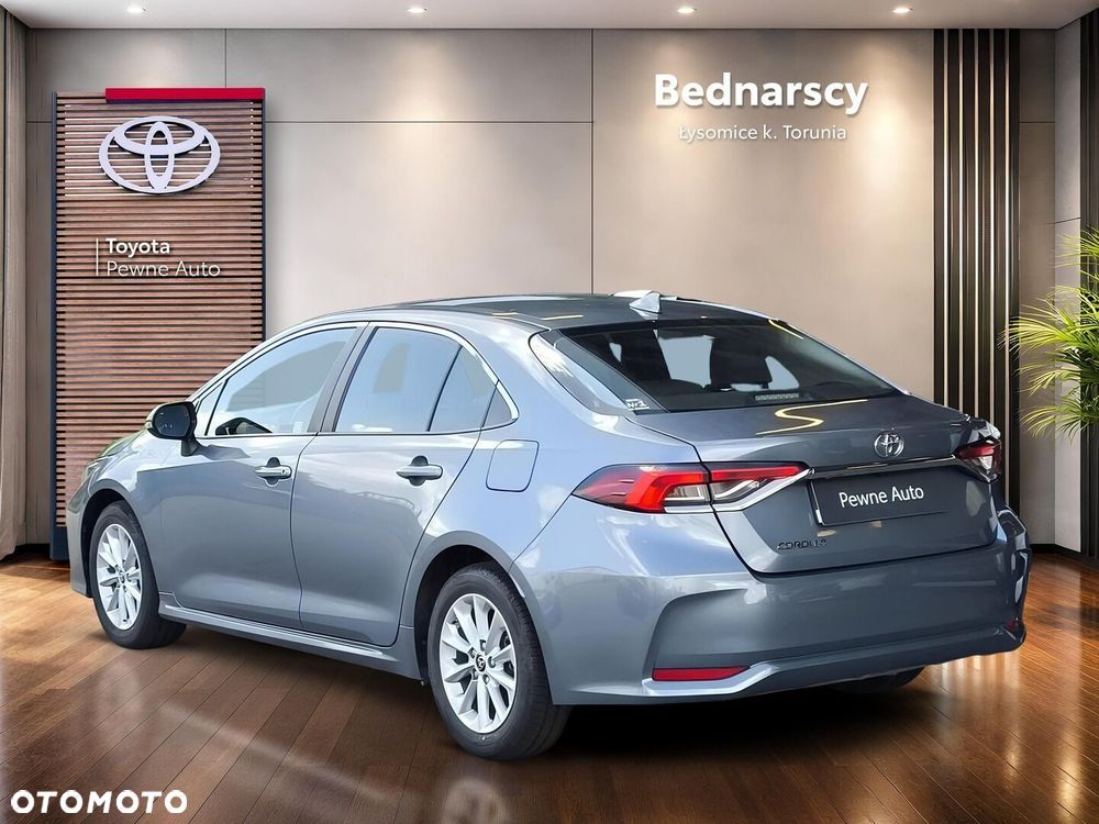 Toyota Corolla - 4