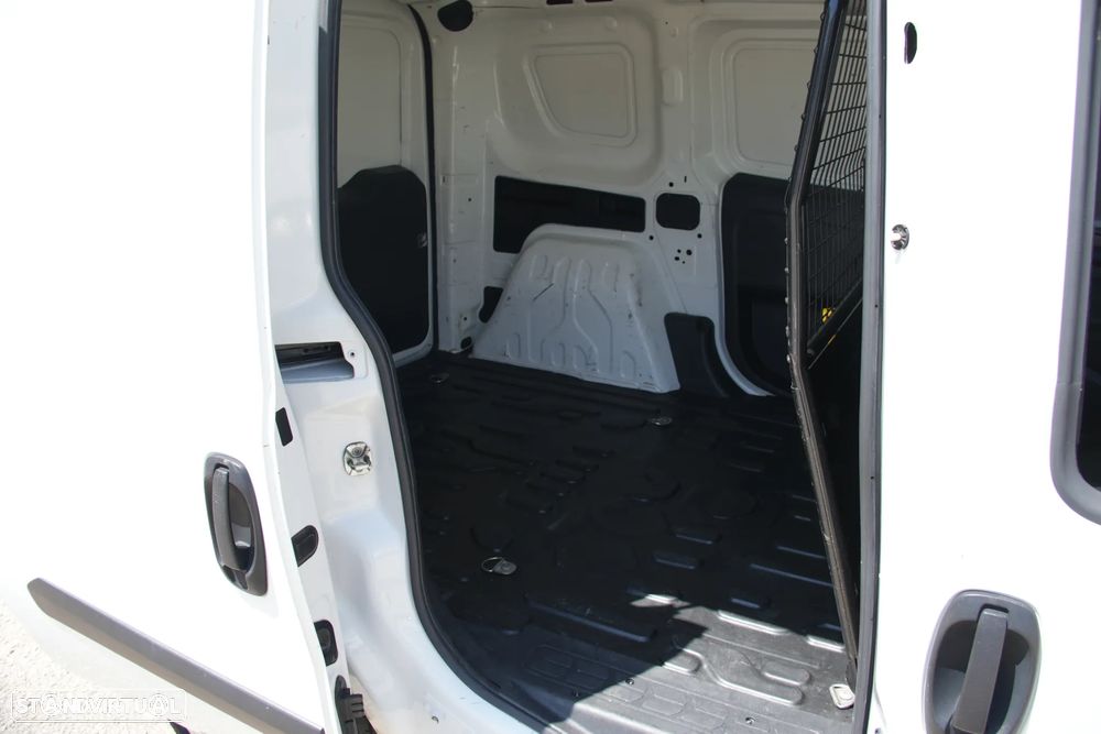 Fiat Doblo 3Lugares 1.3Multijet 95cv - 8