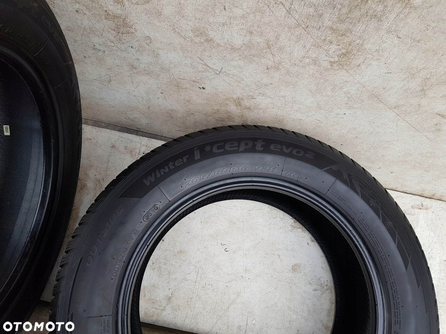 Hankook Winter icept evo2 W320 205/60 R16 92 H - 7