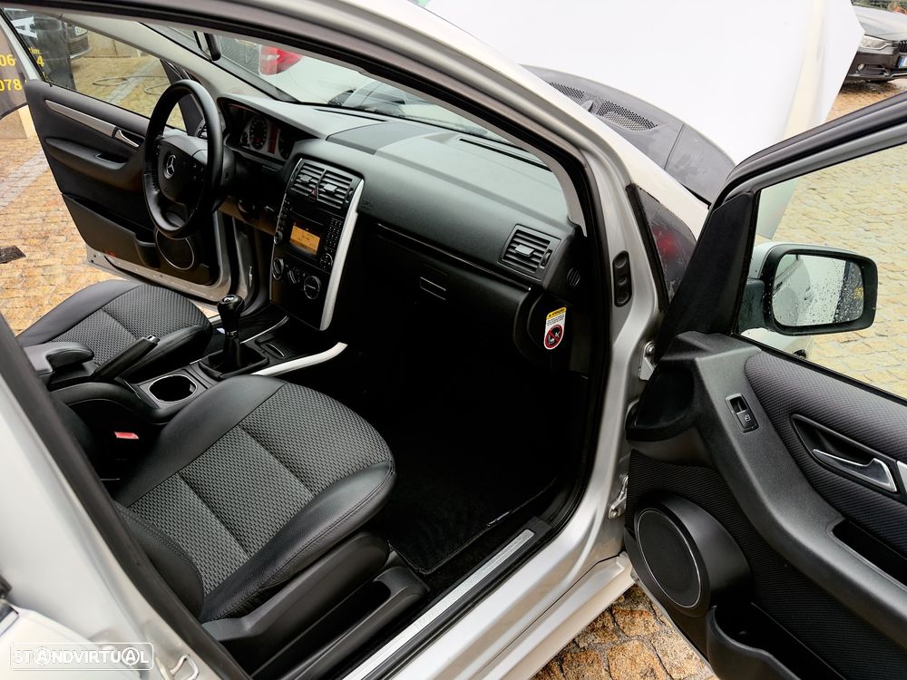 Mercedes-Benz B 180 CDI - 46