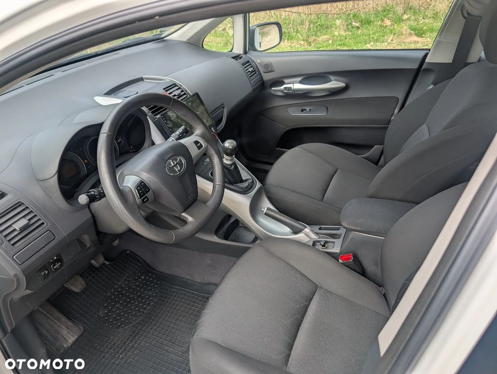 Toyota Auris 1.33 VVT-i Premium - 19