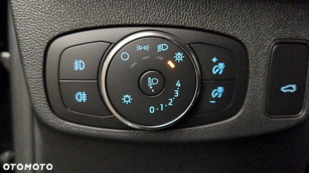 Ford Focus 1.5 EcoBoost Titanium - 21